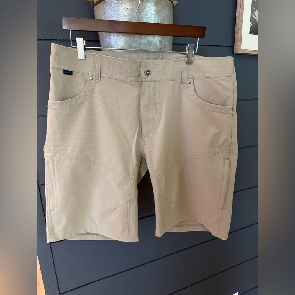 Kuhl SILENCR™ KARGO SHORT khaki size 38 NWOT
